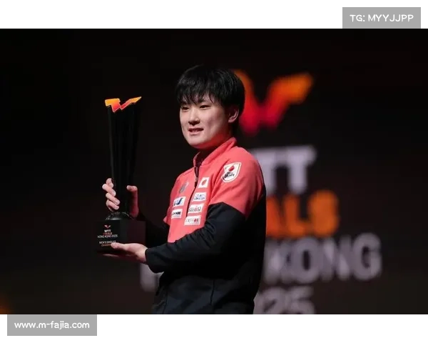 张本智和WTT香港总决赛男单夺冠，连克强敌登顶